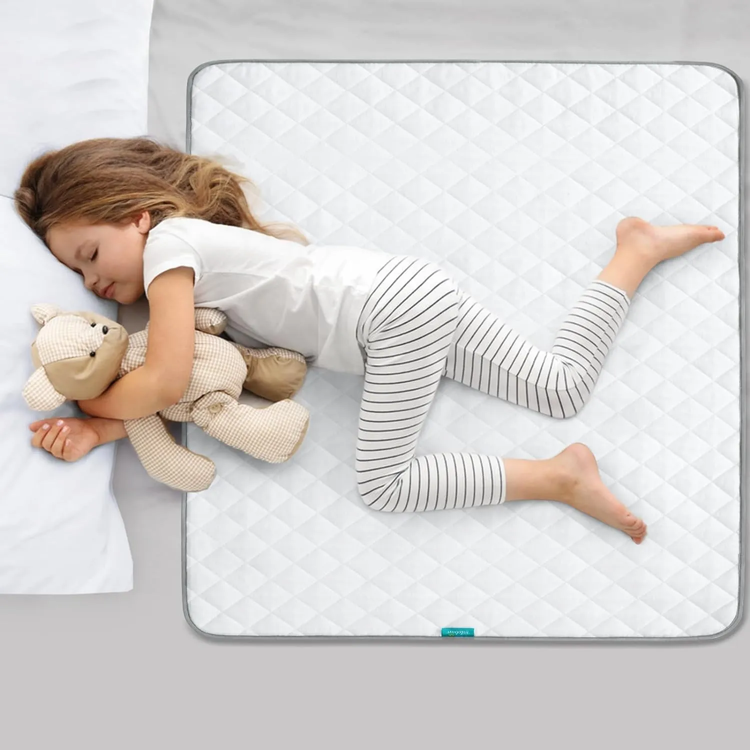 Waterproof Bed Pad/ Mat - Quilted Protector with Cotton Surface and Non-slip Back for Adults, Kids and Pets, Machine Washable